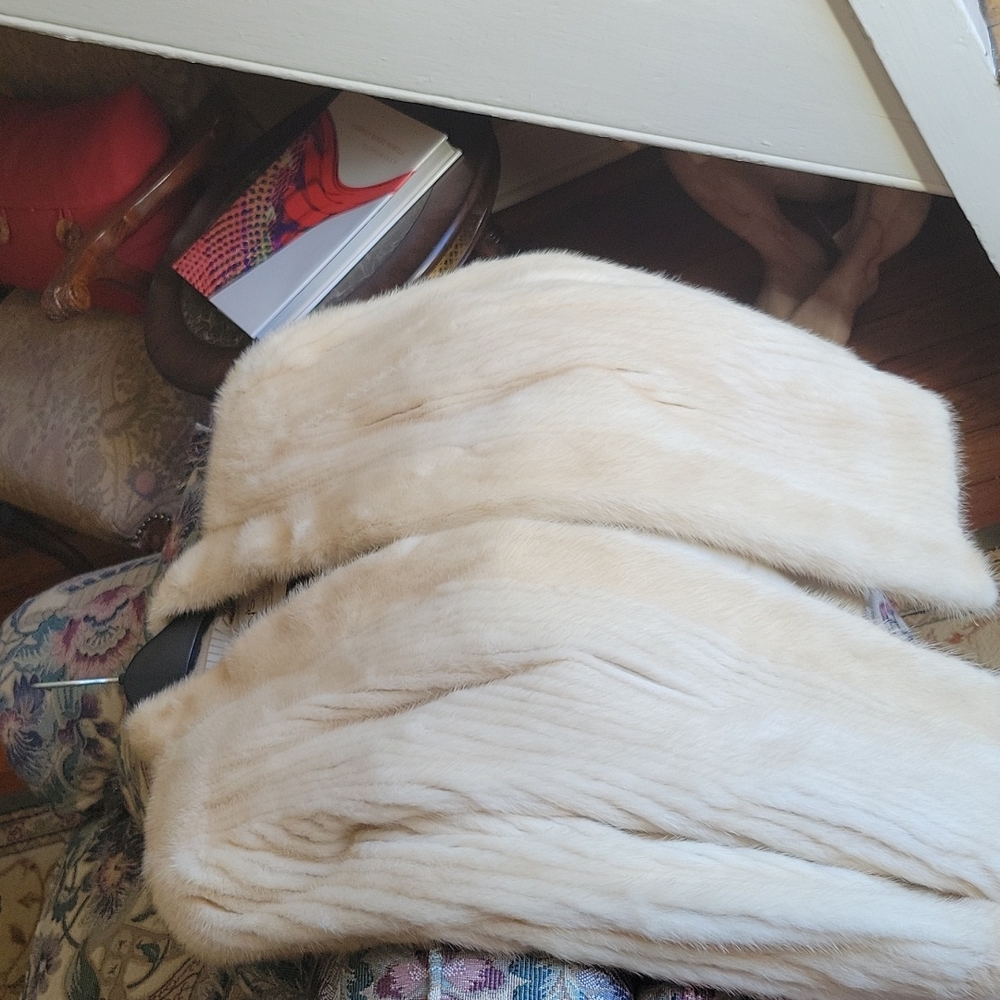 Fur coat - Picture 3 of 6